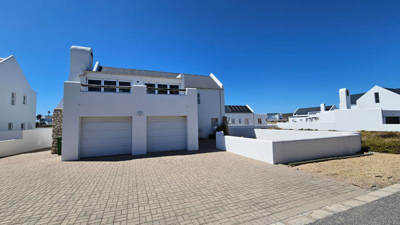 4 Bedroom Property for Sale in Lampiesbaai Western Cape